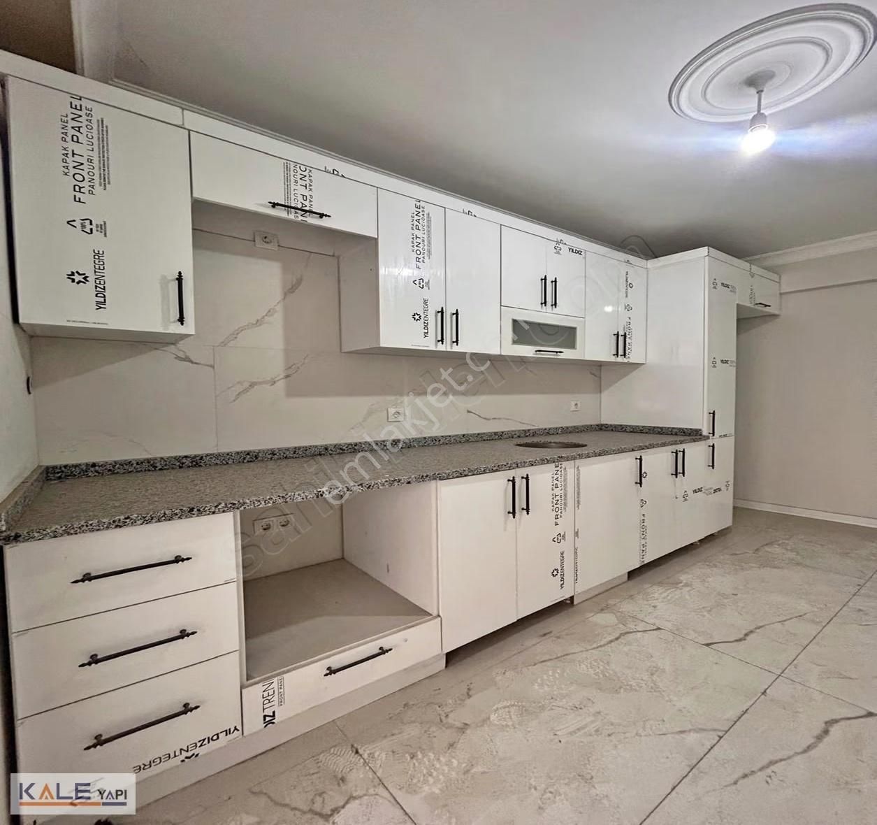 Bahçeşehire Komşu Yüksek Prim Fırsatı Satılık 3+1 Daire - Görsel 6