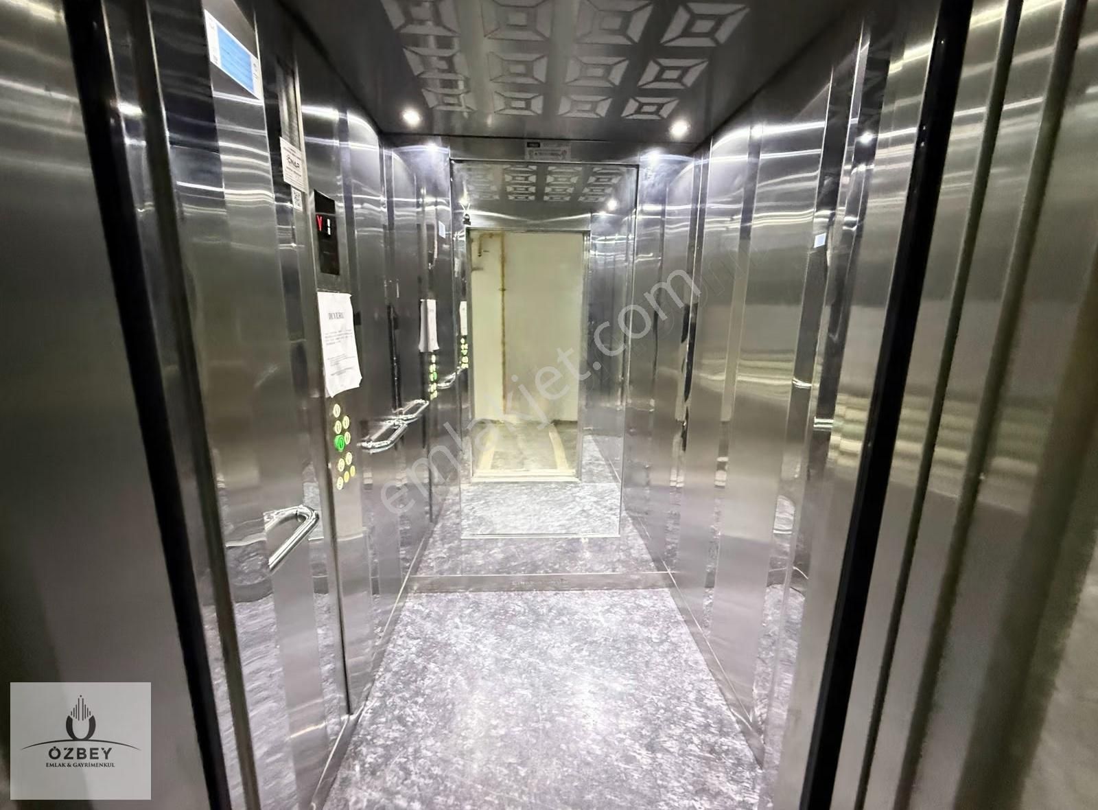 Özbey Emlaktan Vergi Dairesi Yakını Yerden Isıtma Kiralık 3+1 - Görsel 3