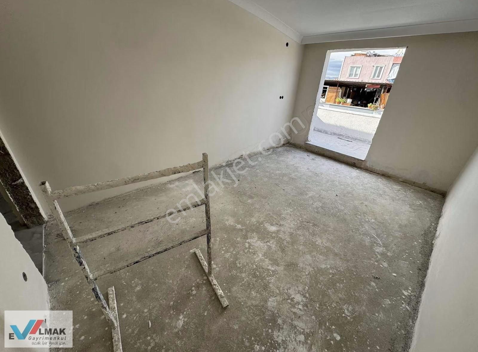 Evalmak'tan Söğütlüçeşme Mah.de Satılık 3+1 Otoparklı Teras Katı - Görsel 15