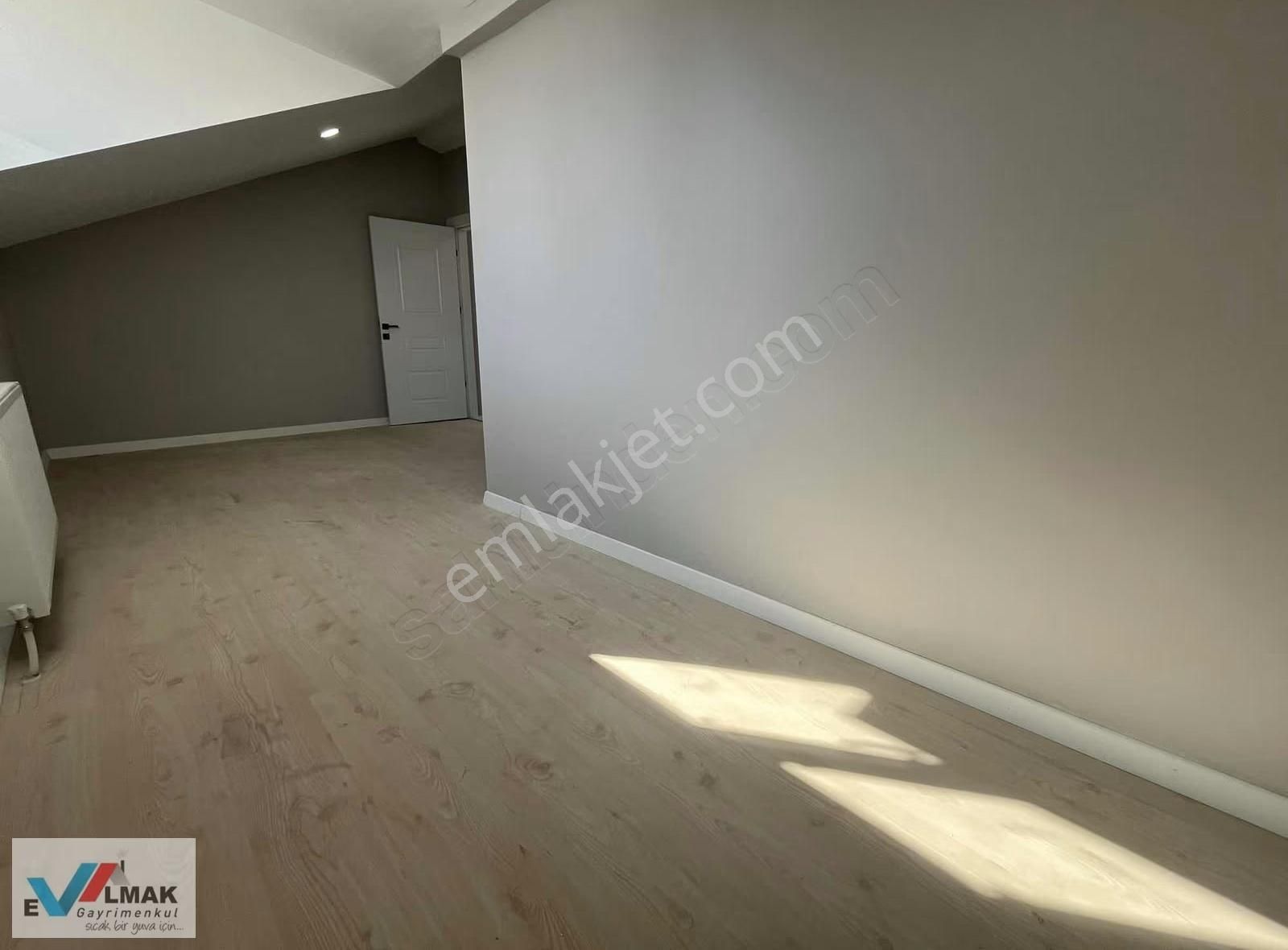 Evalmak'tan Söğütlüçeşme Mah.de Satılık 5+2(160m2) Dubleks Daire - Görsel 9