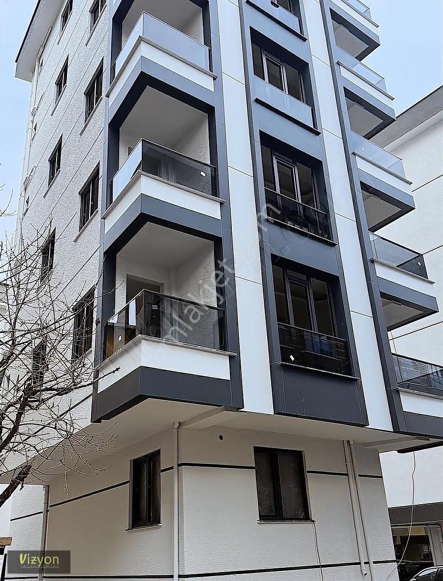 Tek Daire Üzeri Arakat Satılık 2+1 Daire