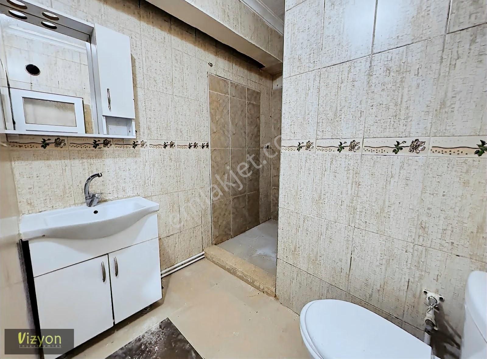 Kirazlıdere Mahallesinde İçerisi Yenilenmiş Kiralık 3+1 Daire - Görsel 12