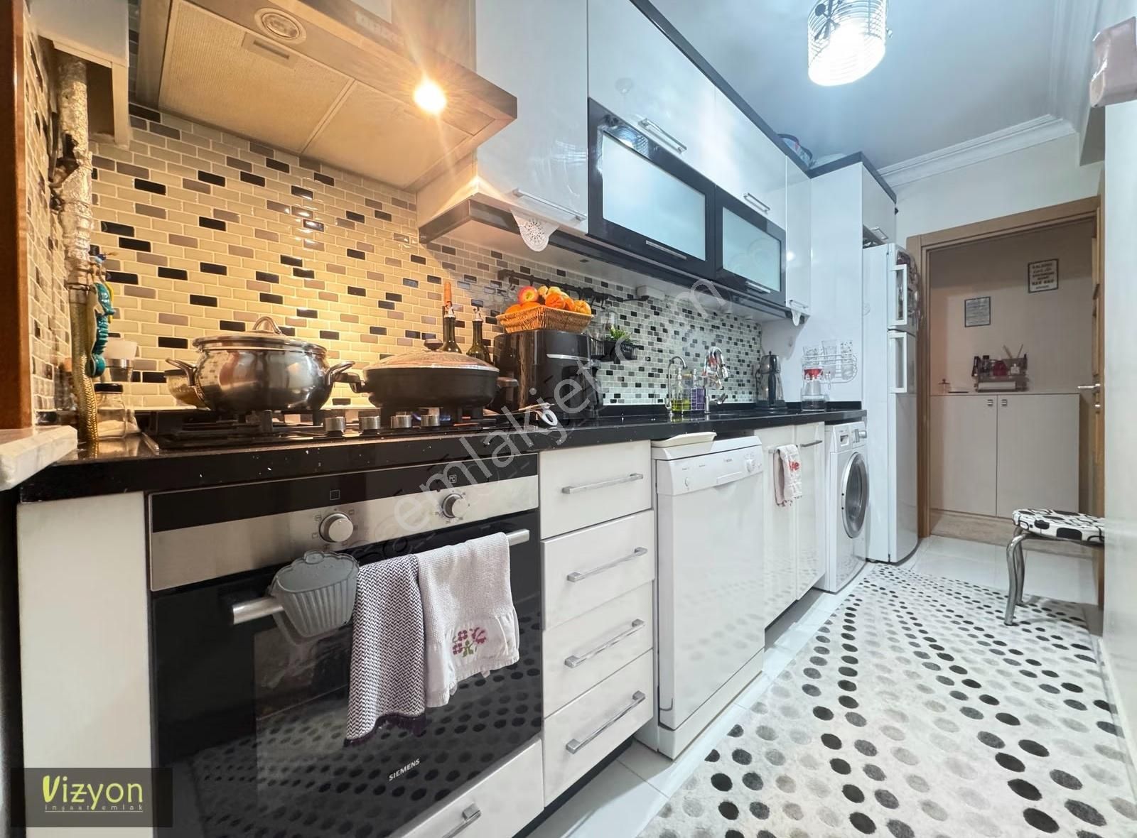 Bağdat Caddesine 50 Metre Mesafede Satılık Arakat 2+1 Daire - Görsel 24