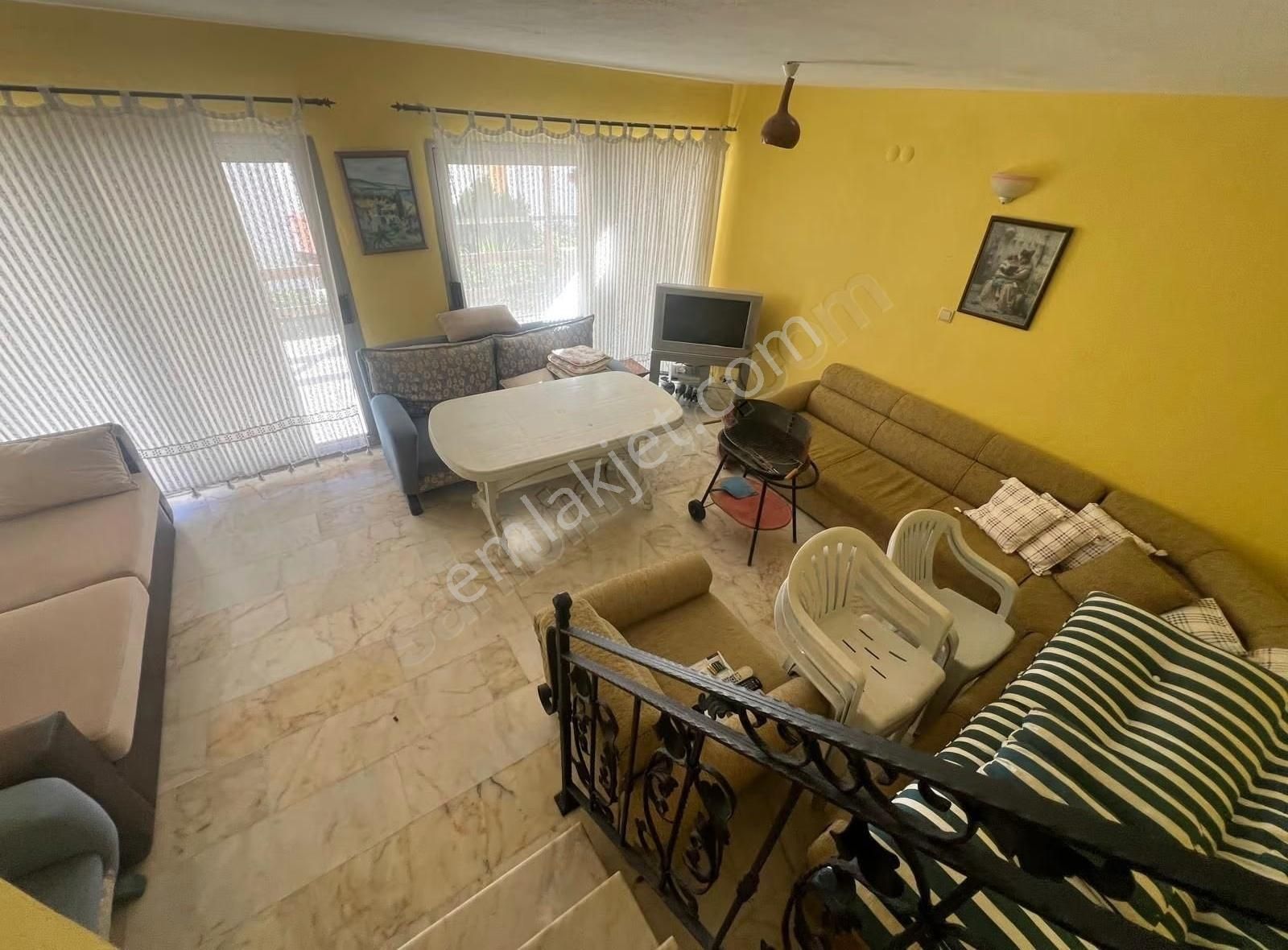 Gümüldür De Satılık 3+1 Deniz Manzaralı Villa - Görsel 3