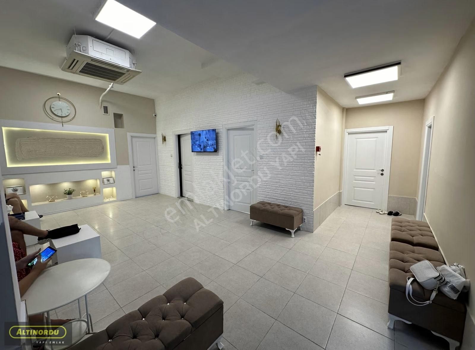 Altınkum'da Hazır Kiracılı, Yüksek Getirili Satılık İş Yeri