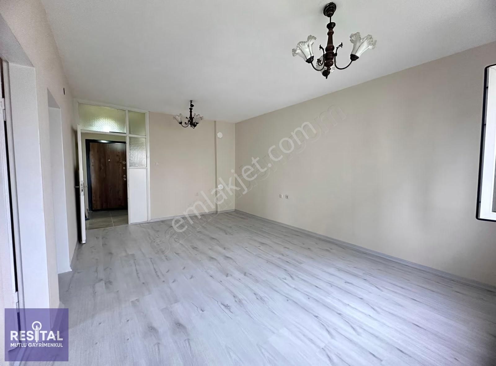 Rs Mutlu Görükle Göçmen Konutlarında Bakımlı Kiralık 2+1 Daire