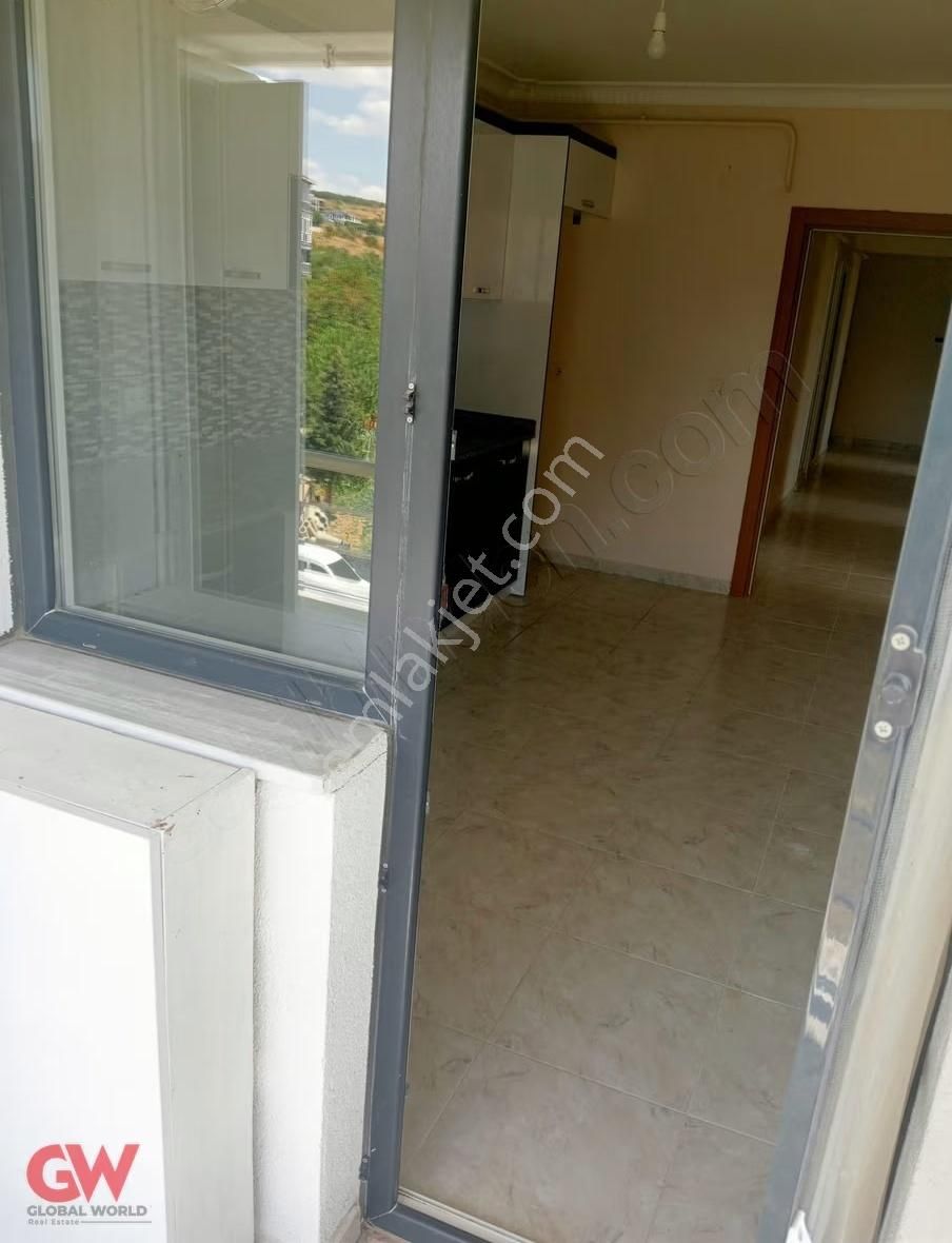 Tekirdağ Altınova Mah.. Site İçerisinde 3+1 3.kat Daire Satılık - Görsel 2