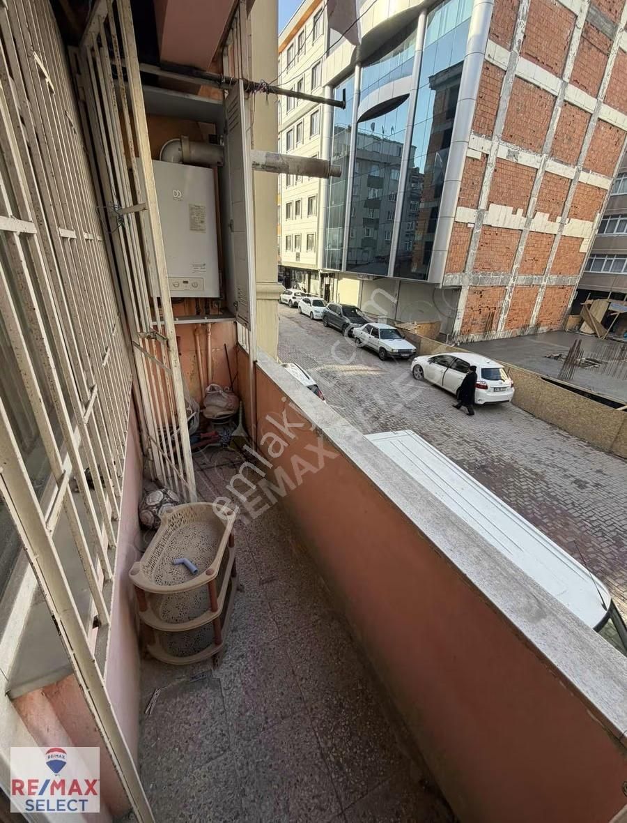 Remax Ozan Tandoğan 2+1 Kiralık Eşyalı - Görsel 8