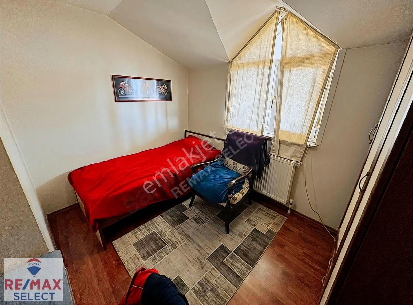 Remax Fuat Demirelli Bakırköy De Genç Bina Da Dubleks - Görsel 2