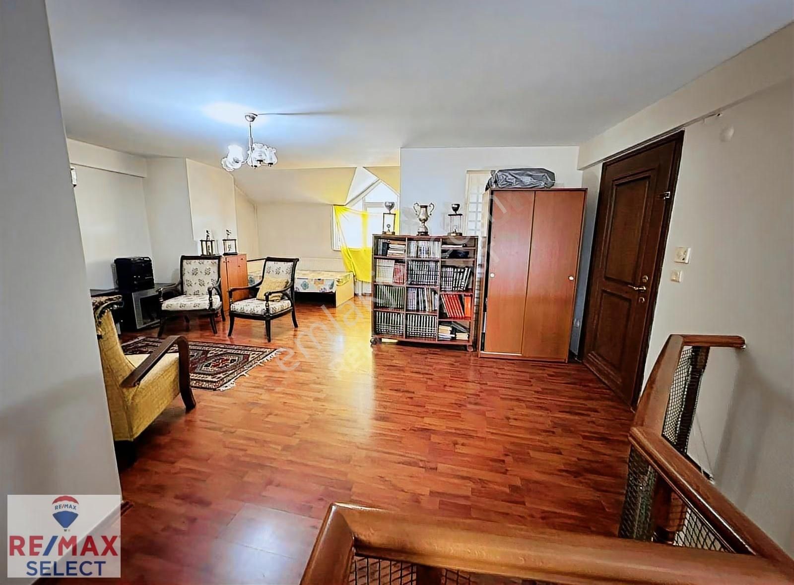 Remax Fuat Demirelli Bakırköy De Genç Bina Da Dubleks - Görsel 3