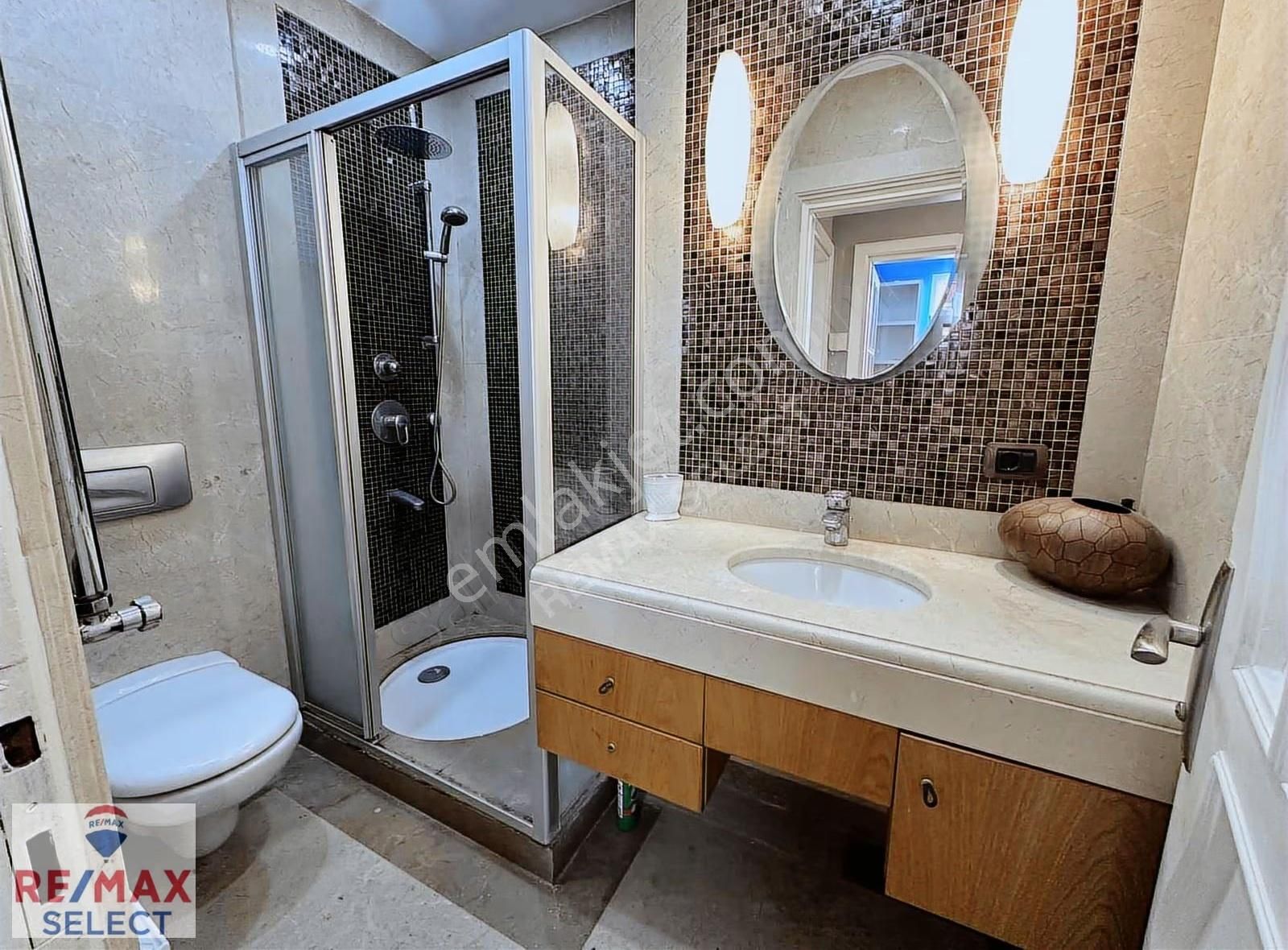 Kadırga 3katlı Müstakil Binada Bahçeli Dekorasyonlu Özelmülk - Görsel 21