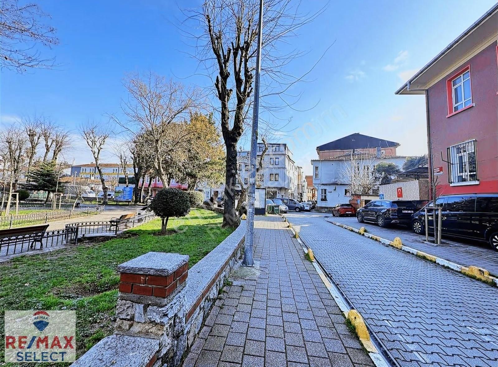 Kadırga 3katlı Müstakil Binada Bahçeli Dekorasyonlu Özelmülk - Görsel 15