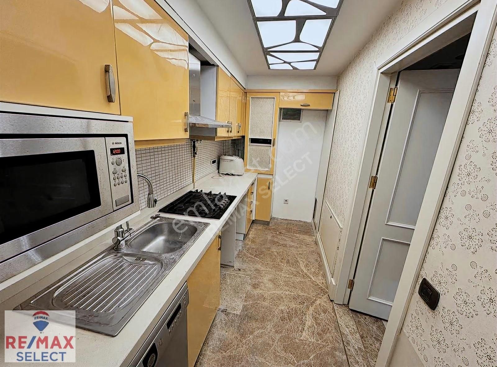 Kadırga 3katlı Müstakil Binada Bahçeli Dekorasyonlu Özelmülk - Görsel 14