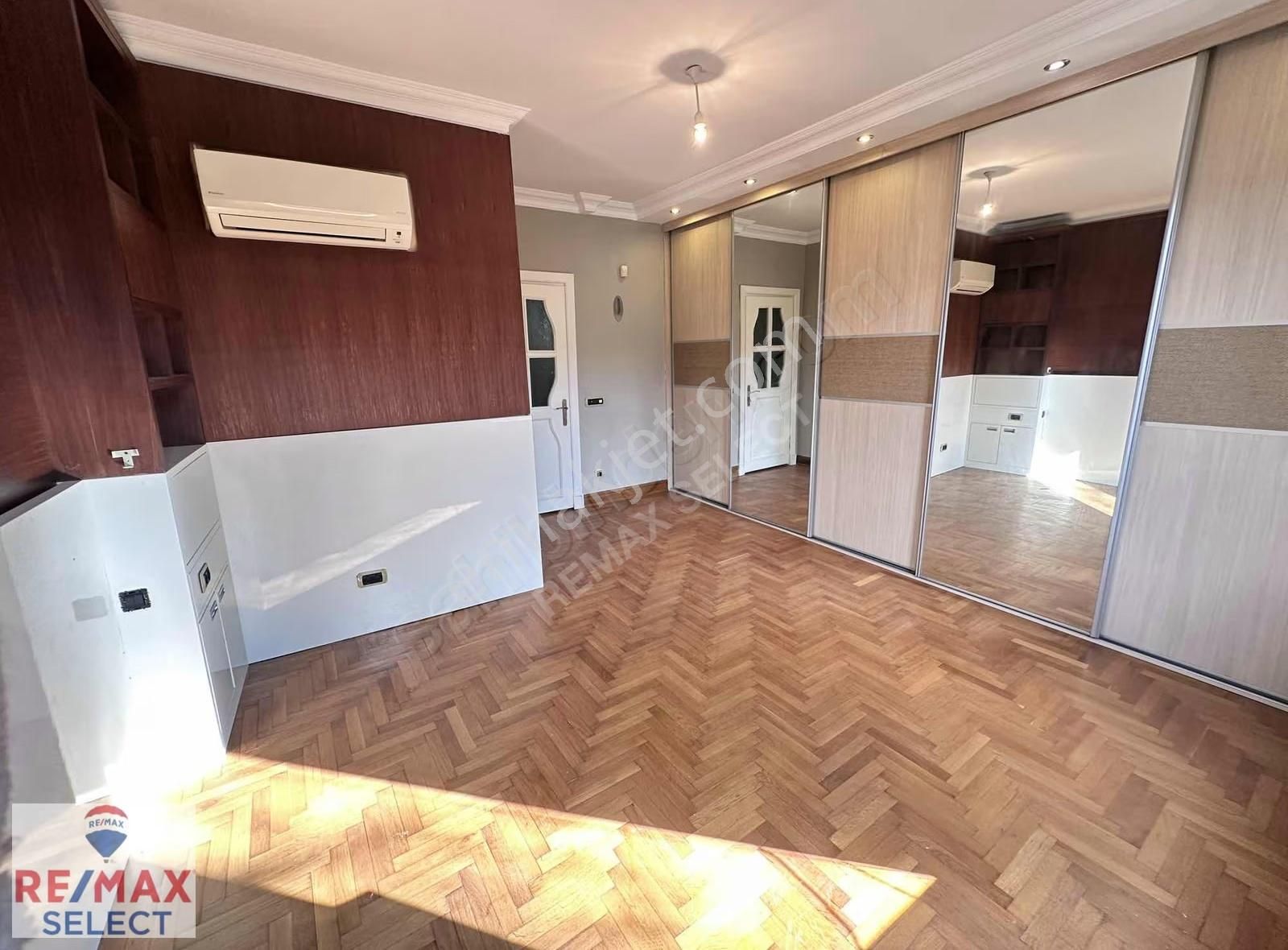 Kadırga 3katlı Müstakil Binada Bahçeli Dekorasyonlu Özelmülk - Görsel 19