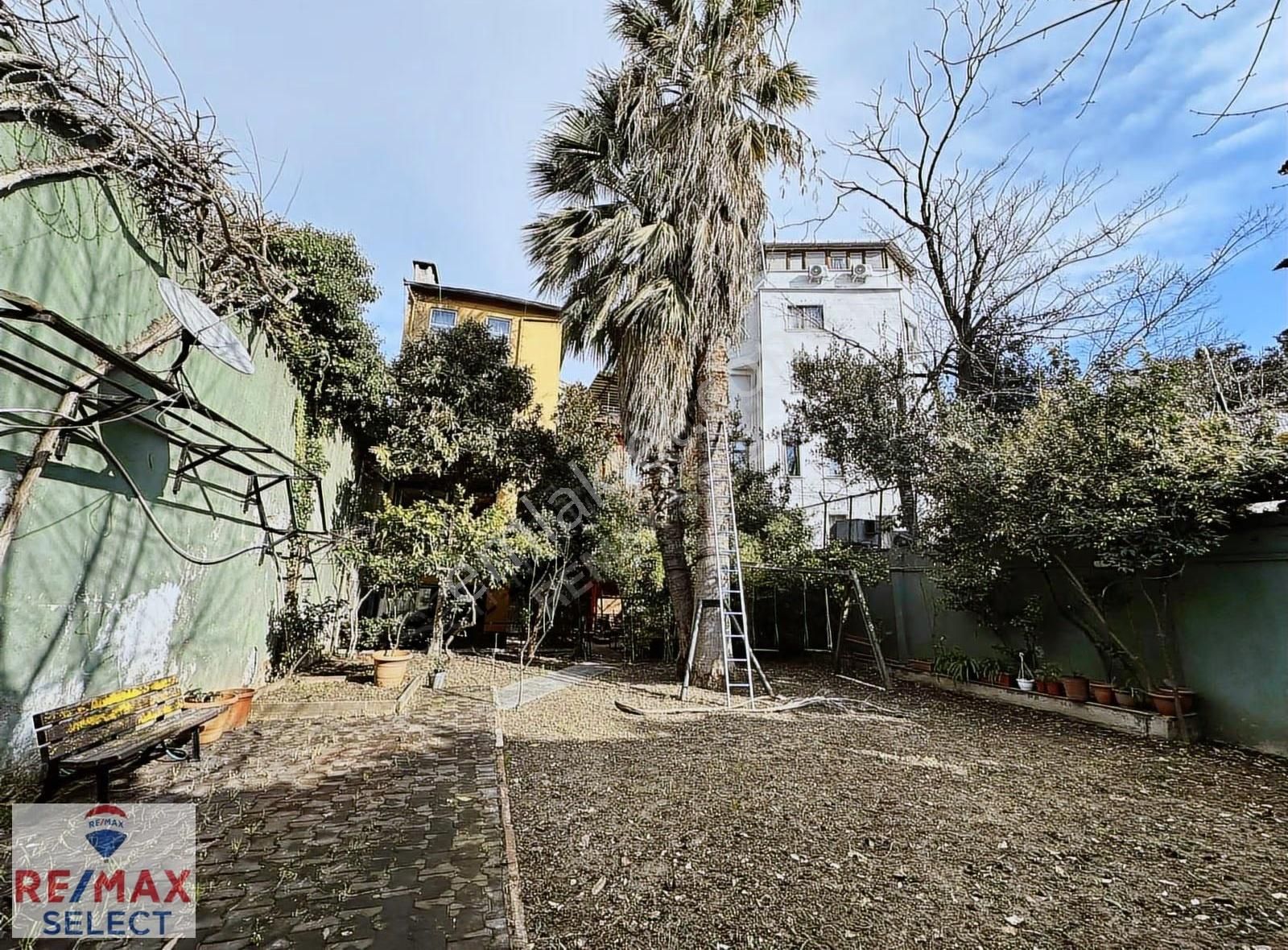 Kadırga 3katlı Müstakil Binada Bahçeli Dekorasyonlu Özelmülk - Görsel 16