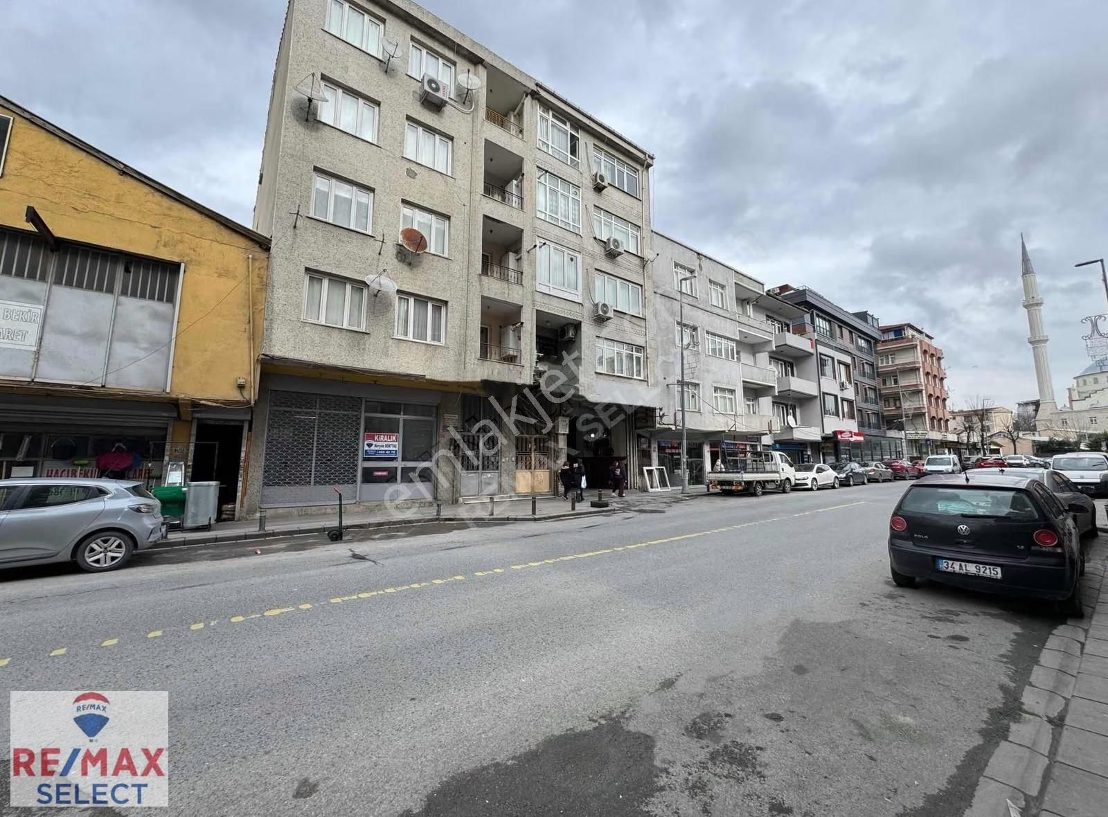 Küçükçekmece Sultanmurat Ana Cadde Üzeri Kiralık 250 M2 Dükkan