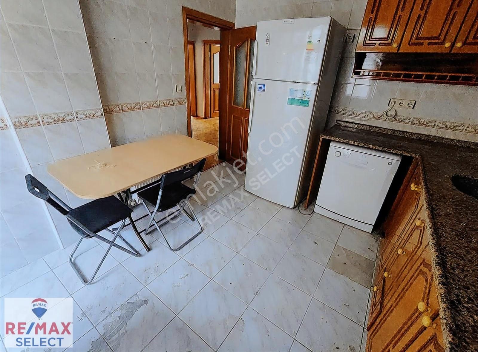 Rumeli Hisarı Mah. Fırsat 3+1 Kullanışlı Daire - Görsel 9