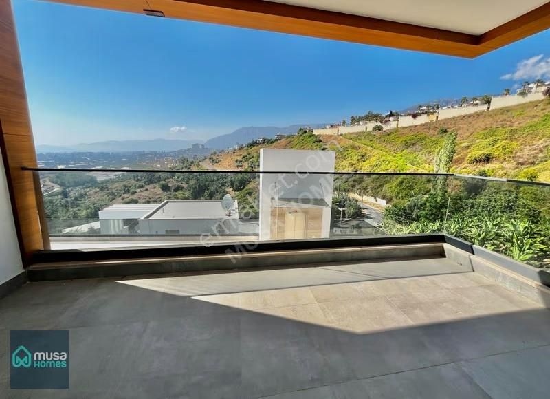 Alanya Kargıcakta Lüks Eşyalı Deniz Doğa Ve Kale Manzaralı Villa - Görsel 8