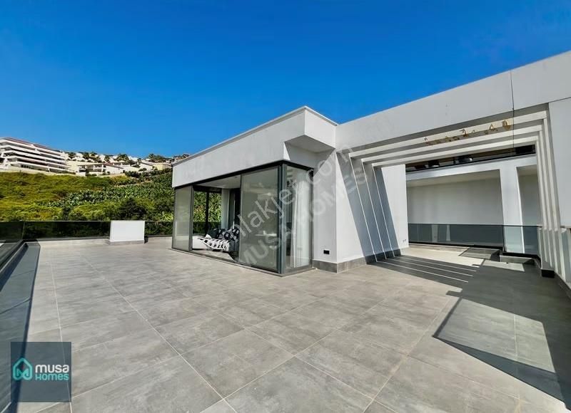 Alanya Kargıcakta Lüks Eşyalı Deniz Doğa Ve Kale Manzaralı Villa - Görsel 24