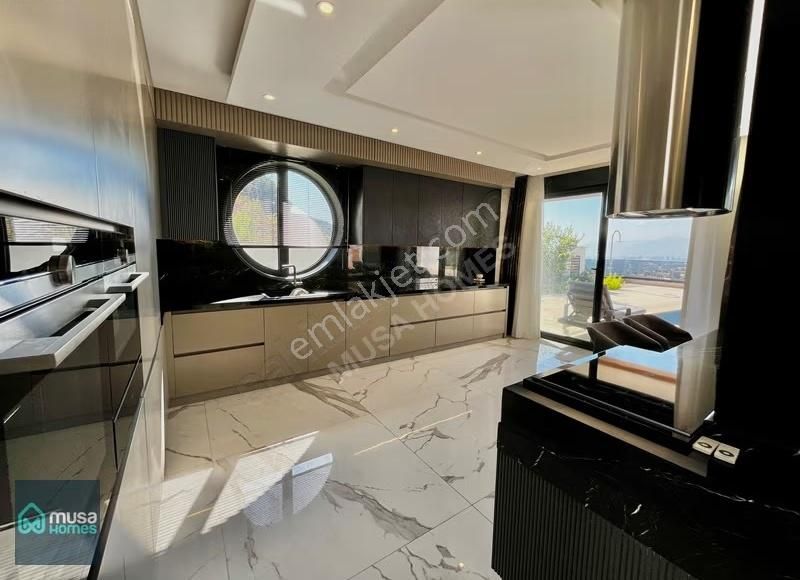 Alanya Kargıcakta Lüks Eşyalı Deniz Doğa Ve Kale Manzaralı Villa - Görsel 3