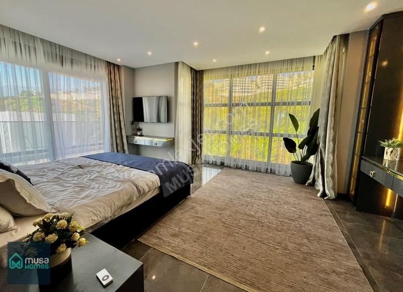 Alanya Kargıcakta Lüks Eşyalı Deniz Doğa Ve Kale Manzaralı Villa - Görsel 17