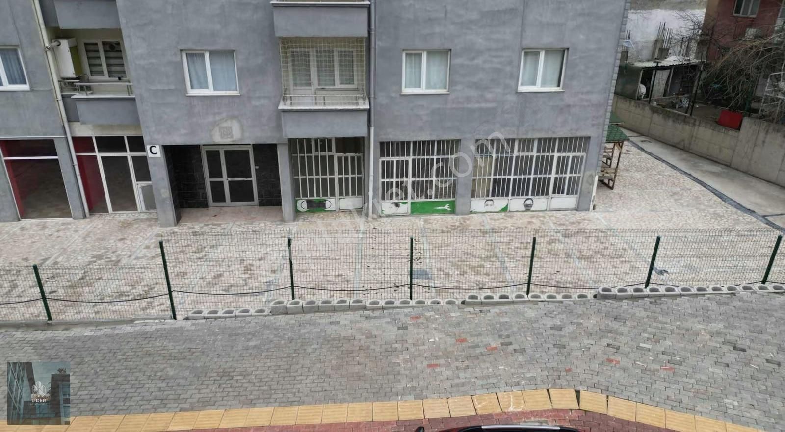 Cadde Üzeri Kiralık Dükkan - Görsel 1