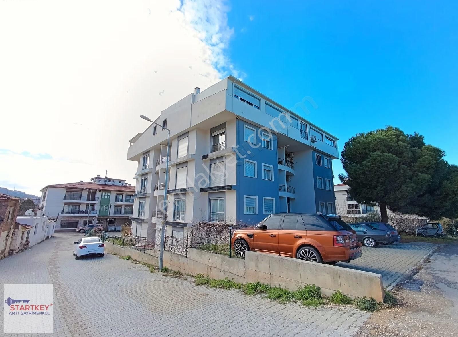 Güzelbahçe Yelki Asansörlü Ara Kat 45 M2 Kiralık Boş 1+1 Daire