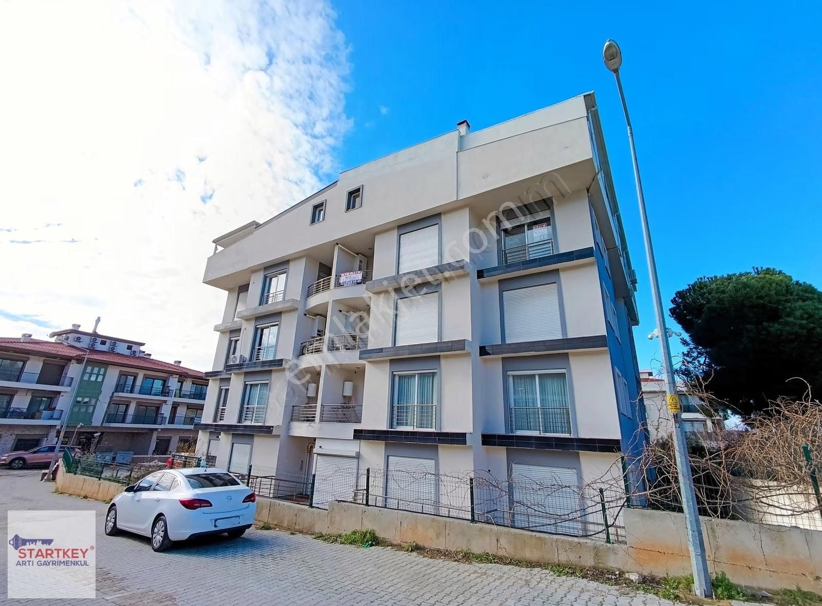 Güzelbahçe Yelki Asansörlü Ara Kat 45 M2 Kiralık Boş 1+1 Daire - Görsel 12