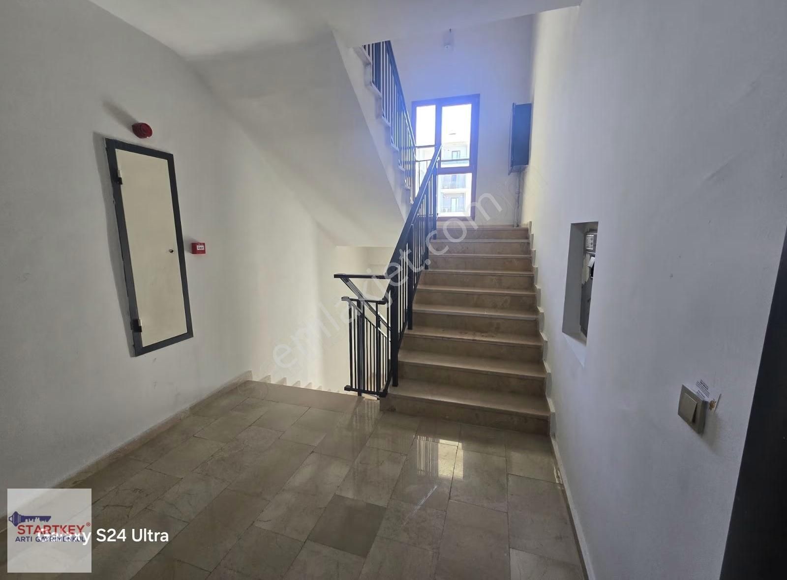 Bayraklı Toki Konutları 6. Etapta 3+1 Kiralık Daire - Görsel 15
