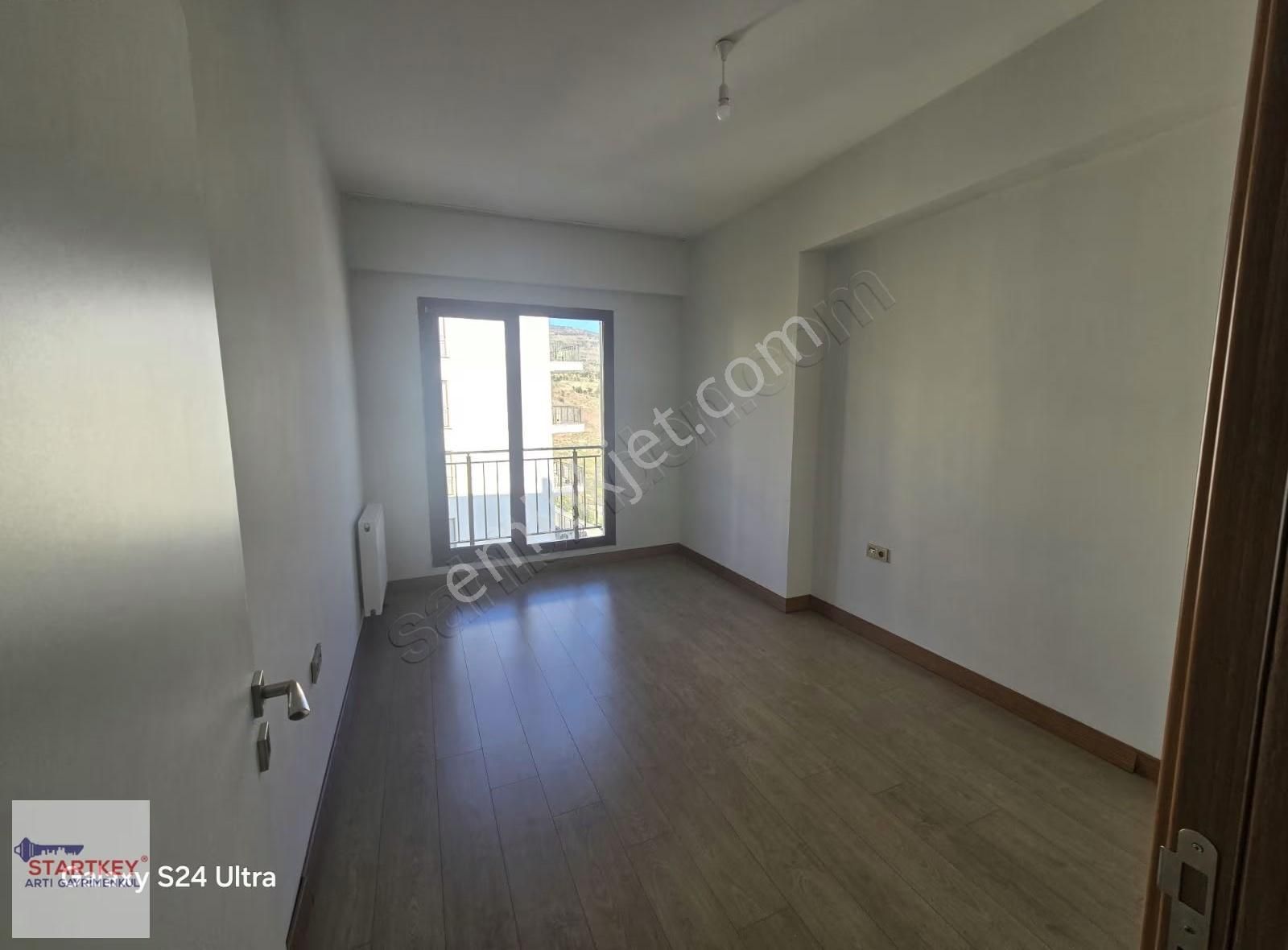 Bayraklı Toki Konutları 6. Etapta 3+1 Kiralık Daire - Görsel 16