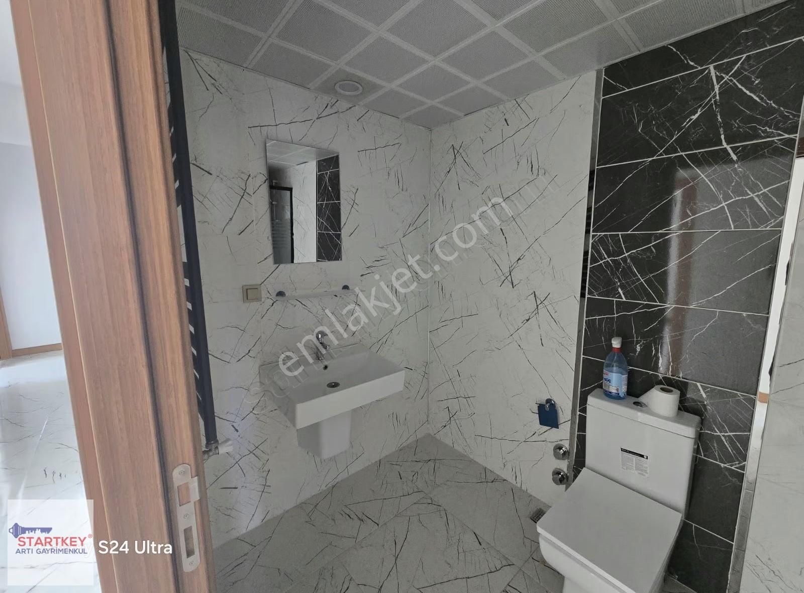 Bayraklı Toki Konutları 6. Etapta 3+1 Kiralık Daire - Görsel 23