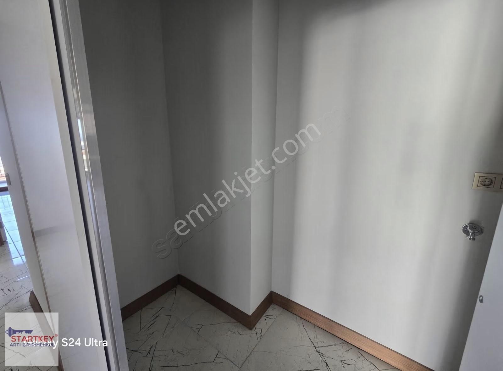 Bayraklı Toki Konutları 6. Etapta 3+1 Kiralık Daire - Görsel 5