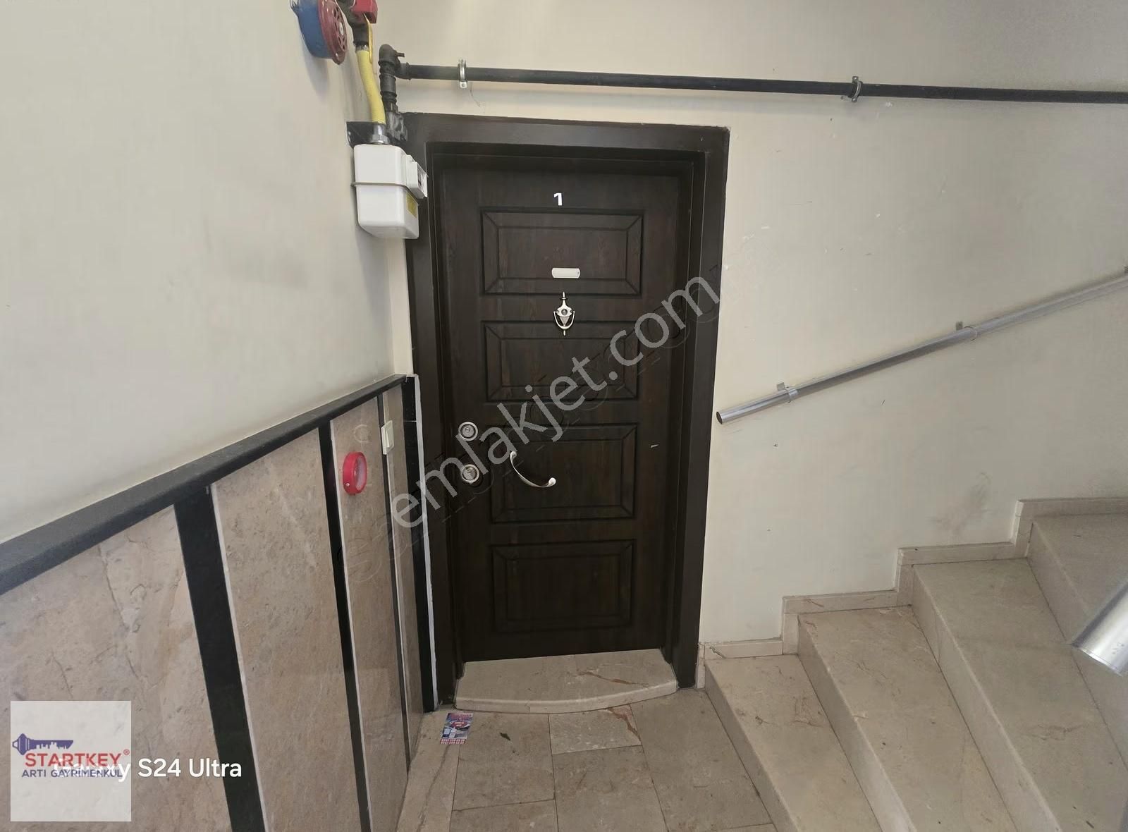 Balçova Eğitim Mahallesinde 2+1 Kiralık Bahçeli Daire - Görsel 25