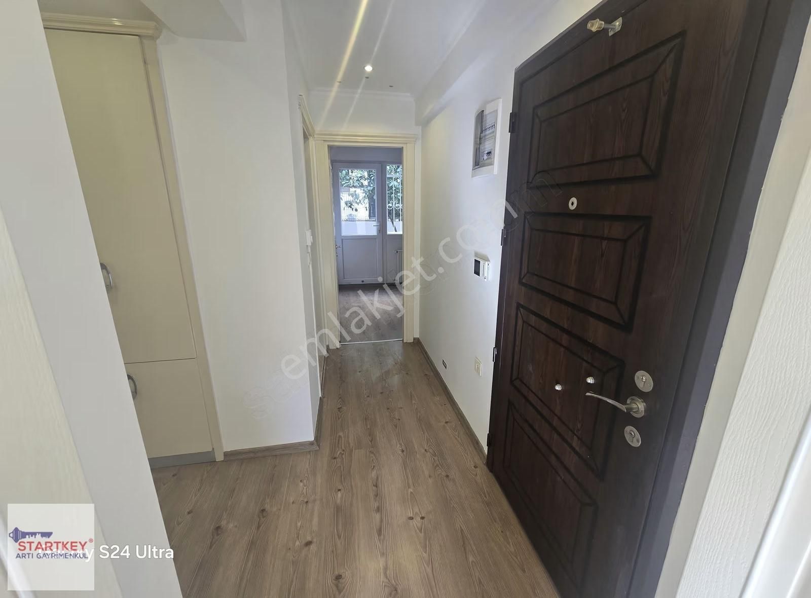 Balçova Eğitim Mahallesinde 2+1 Kiralık Bahçeli Daire - Görsel 2