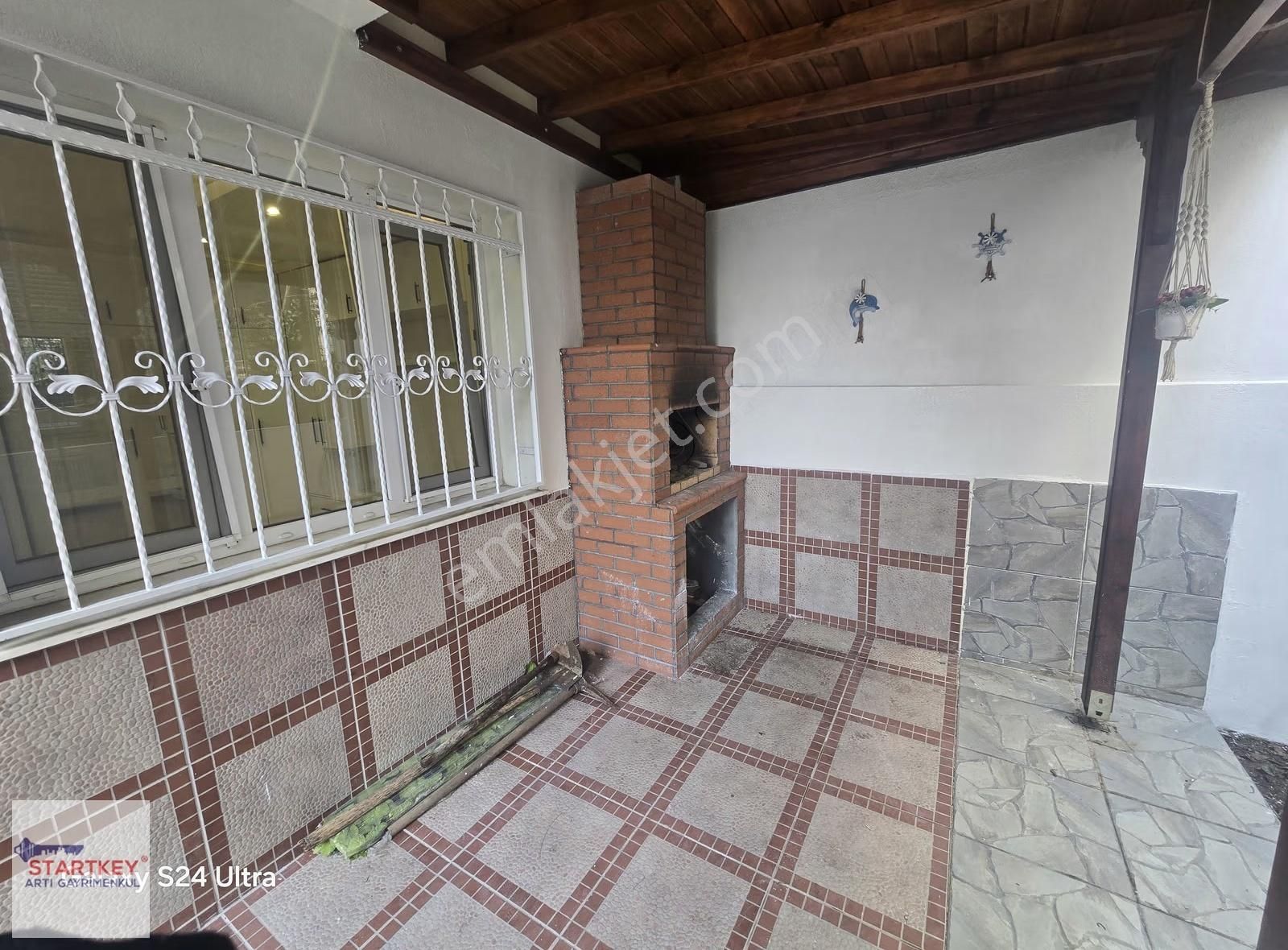 Balçova Eğitim Mahallesinde 2+1 Kiralık Bahçeli Daire - Görsel 13