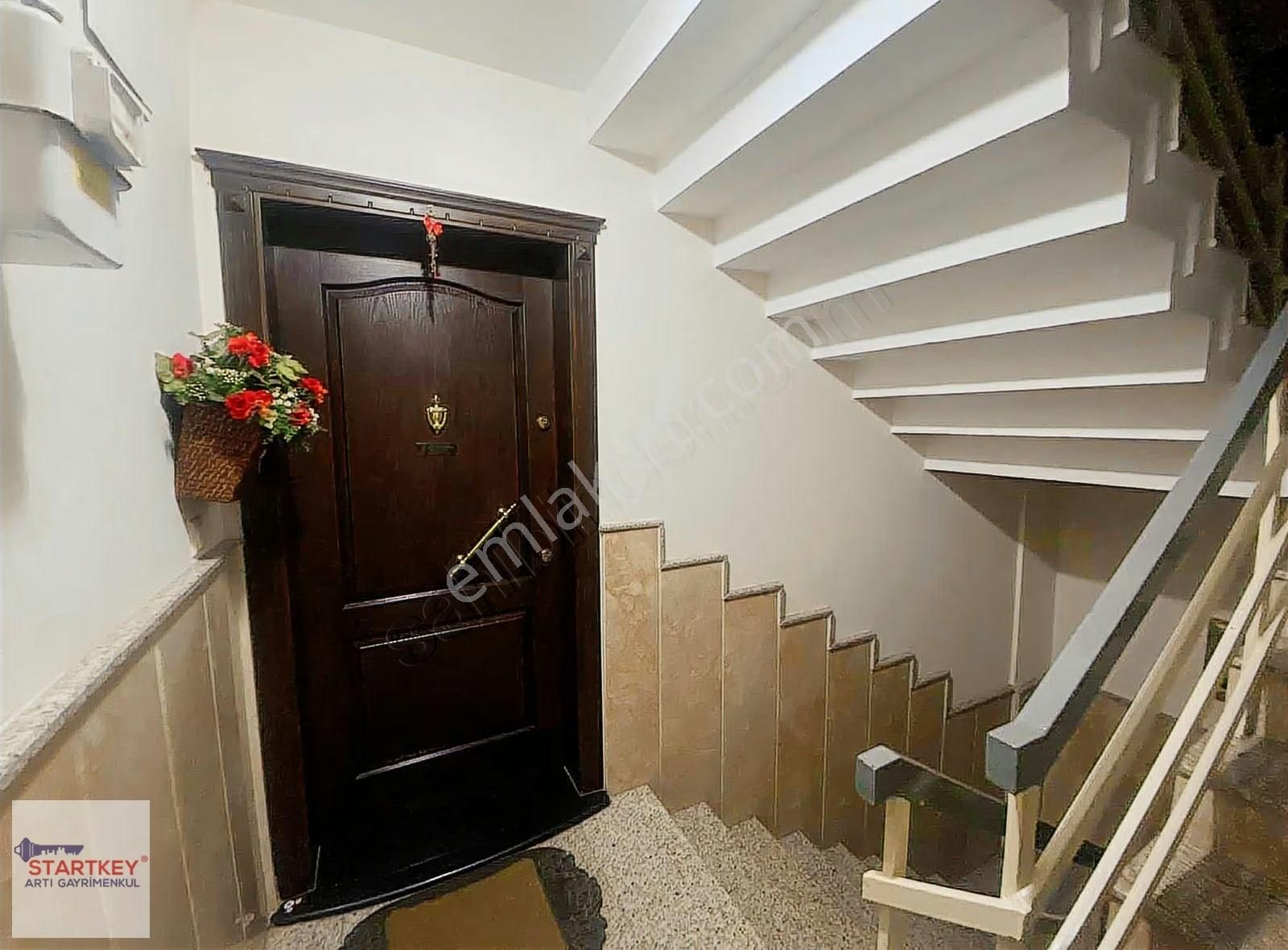 Bostanlı Dere Kenarında 4+1 Geniş Kat Fazlası Olan Satılık Daire - Görsel 32