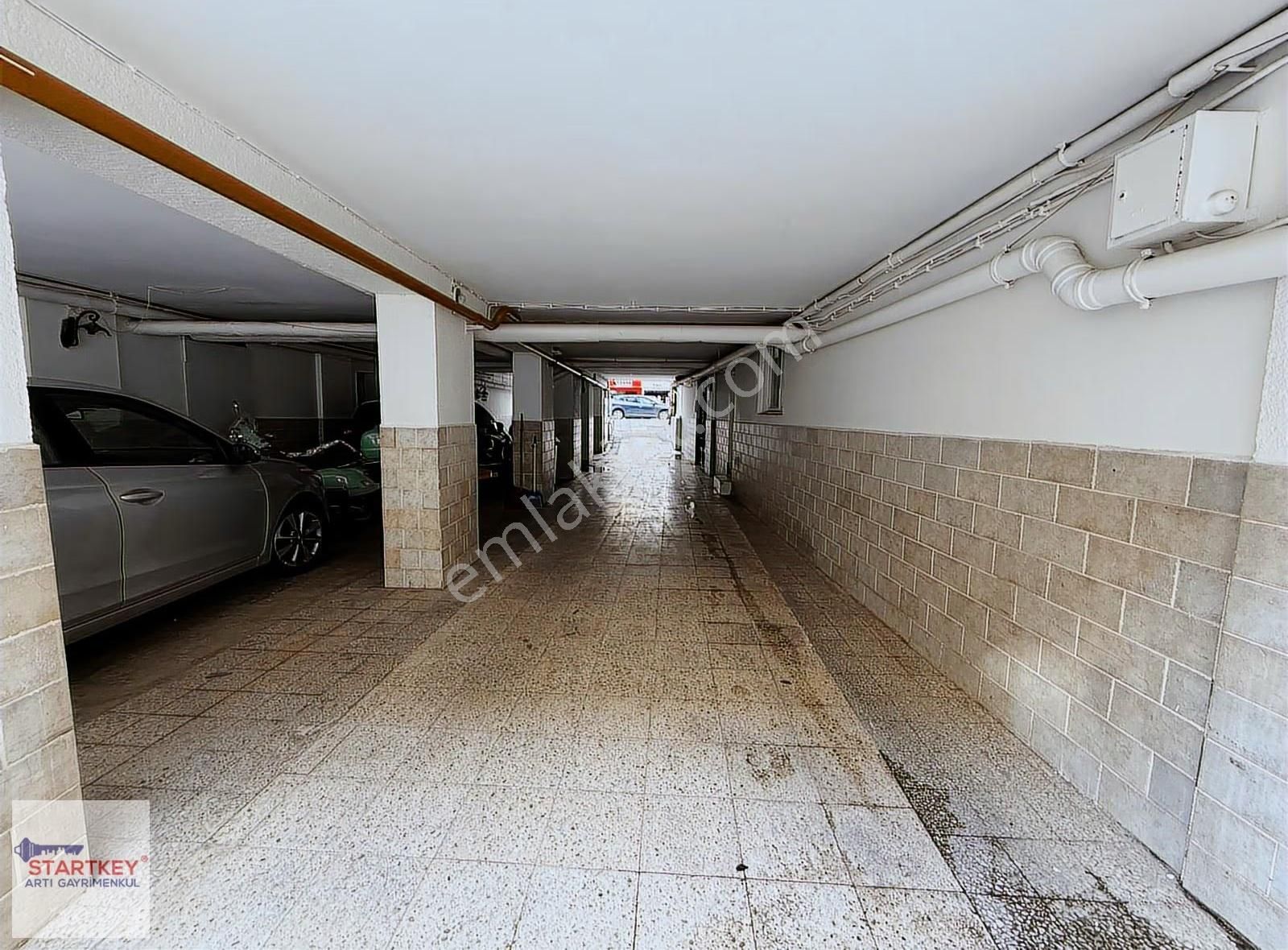 Mithatpaşa Cadde Üzerinde 3+1 Satılık Otoparklı Daire - Görsel 11