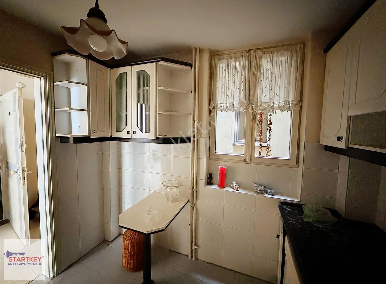 Mithatpaşa Cadde Üzerinde 3+1 Satılık Otoparklı Daire - Görsel 9