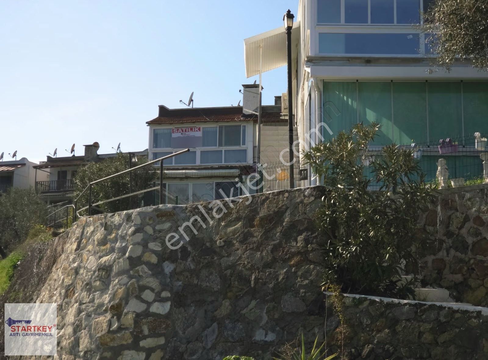 Yeni Foça Çanak Sitesinde Deniz Manzaralı Satılık Yazlık - Görsel 14