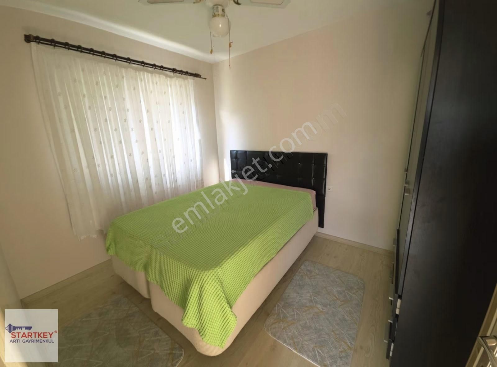 Yeni Foça Çanak Sitesinde Deniz Manzaralı Satılık Yazlık - Görsel 3