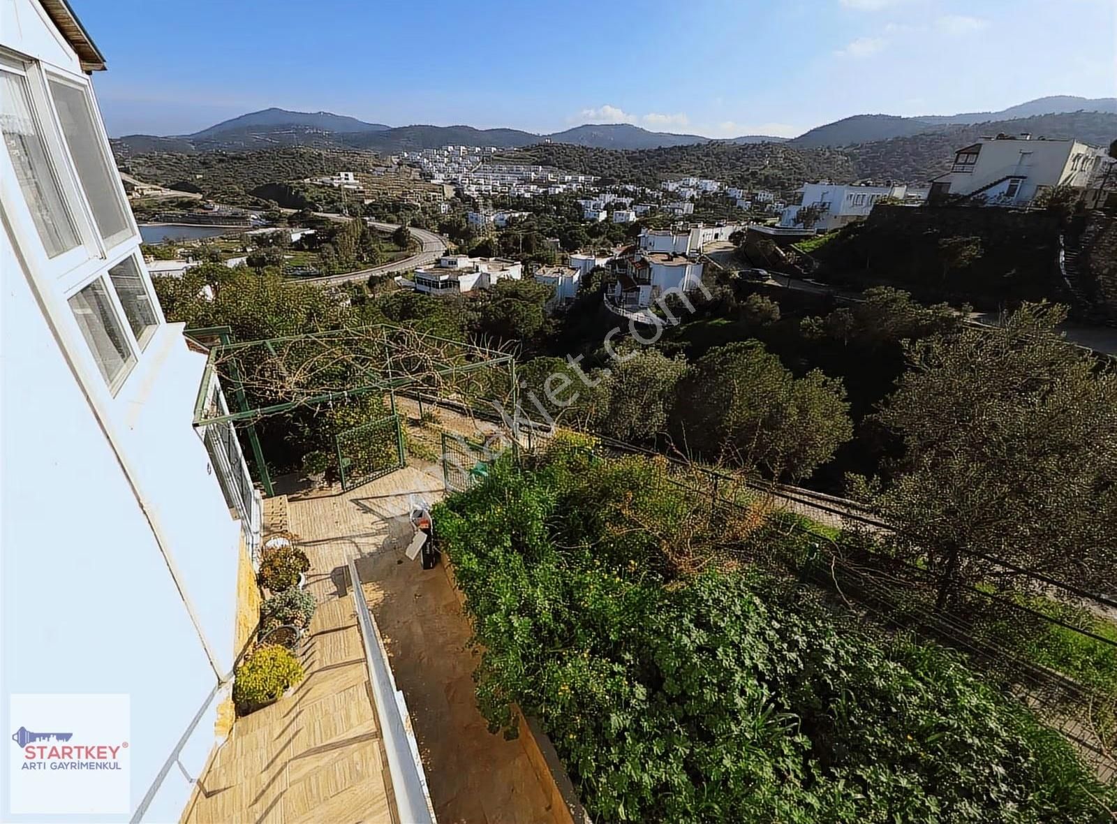Yeni Foça Çanak Sitesinde Deniz Manzaralı Satılık Yazlık - Görsel 8