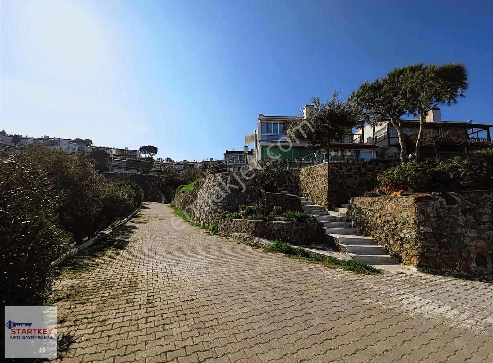 Yeni Foça Çanak Sitesinde Deniz Manzaralı Satılık Yazlık - Görsel 19