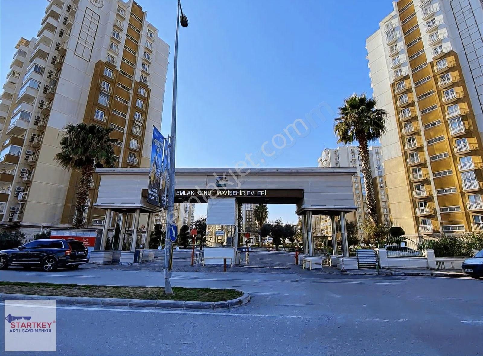 Mavişehir Emlak Konut Sitesinde 4+1 Satılık Daire