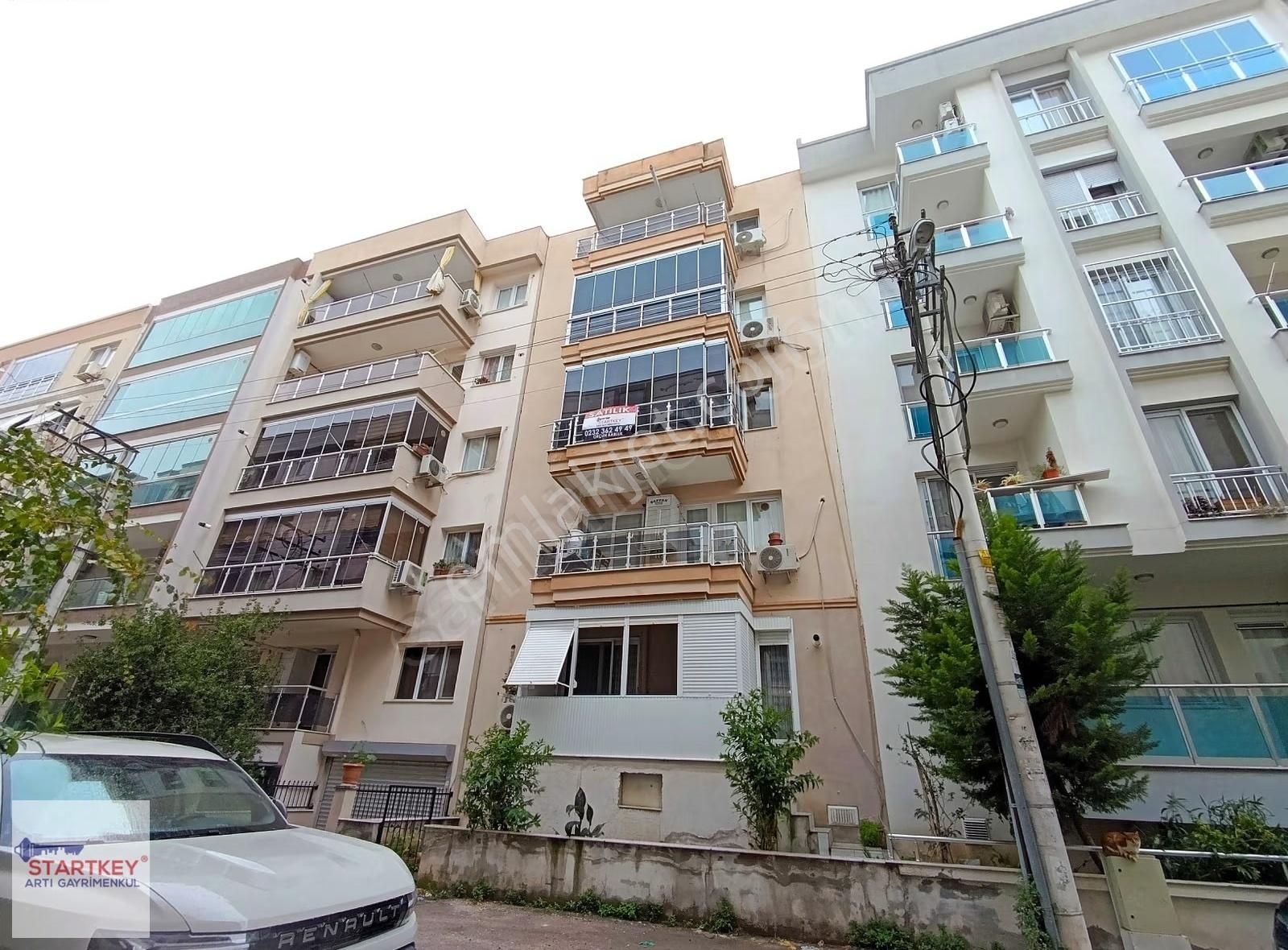 Karşıyaka Şemikler İzban Yakını 2+1 Ara Kat Boş Satılık Daire