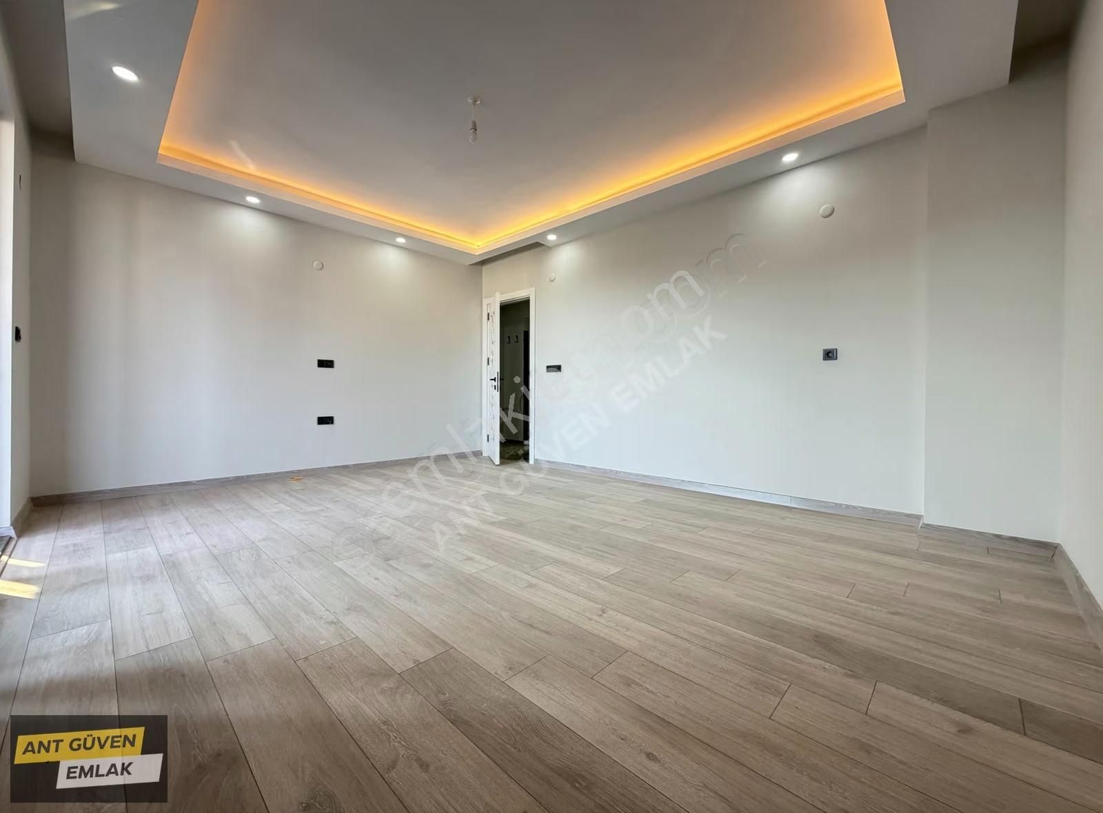 Akıllı Ev Sistemli Yerden Isıtmalı Giyotin Camlı 2+1 Lüks Arakat - Görsel 11