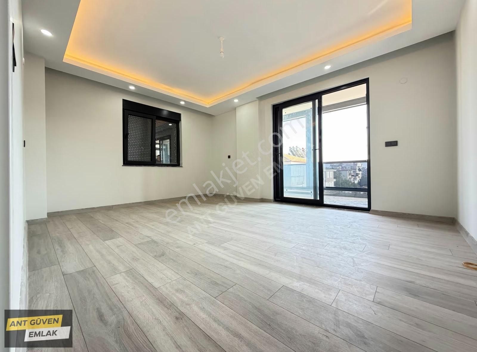 Akıllı Ev Sistemli Yerden Isıtmalı Giyotin Camlı 2+1 Lüks Arakat - Görsel 17