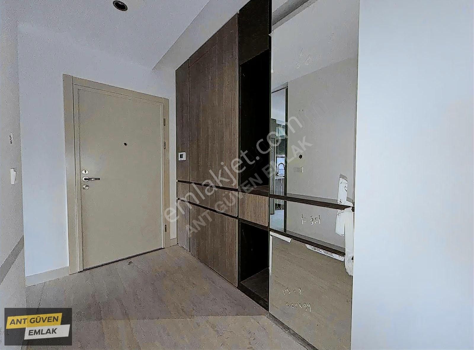 Bahçeyaka'nın En Güzel En Kaliteli 3+1 Site İçi Havuzlu Dairesi