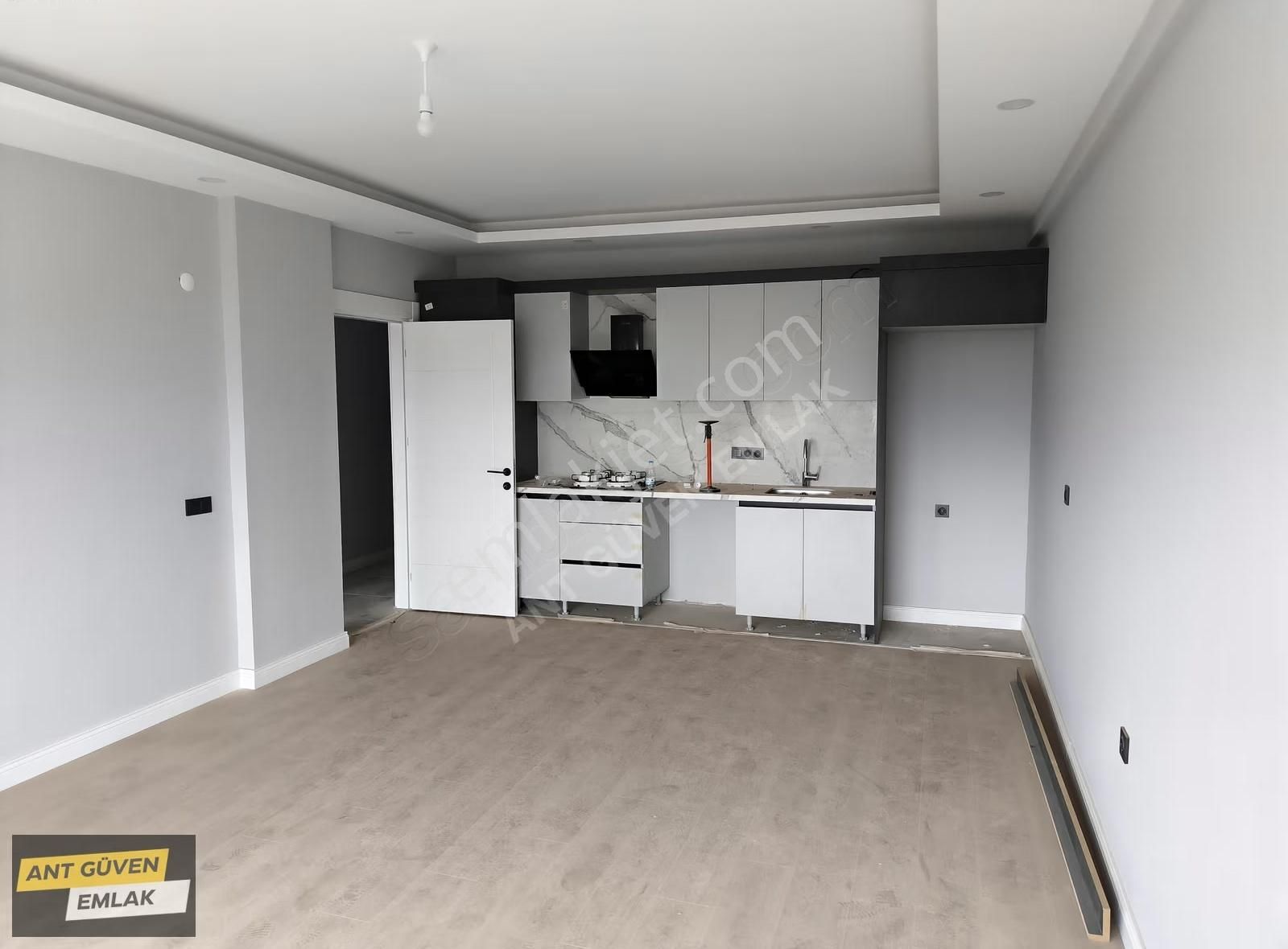 Ulaşıma Yakın Merkezi Konumda 2+1 Asansörlü Satılık Daire