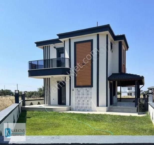 Altınova Sahilde 4 Cepheli Satılık 3+1 Müstakil Sıfır Villa