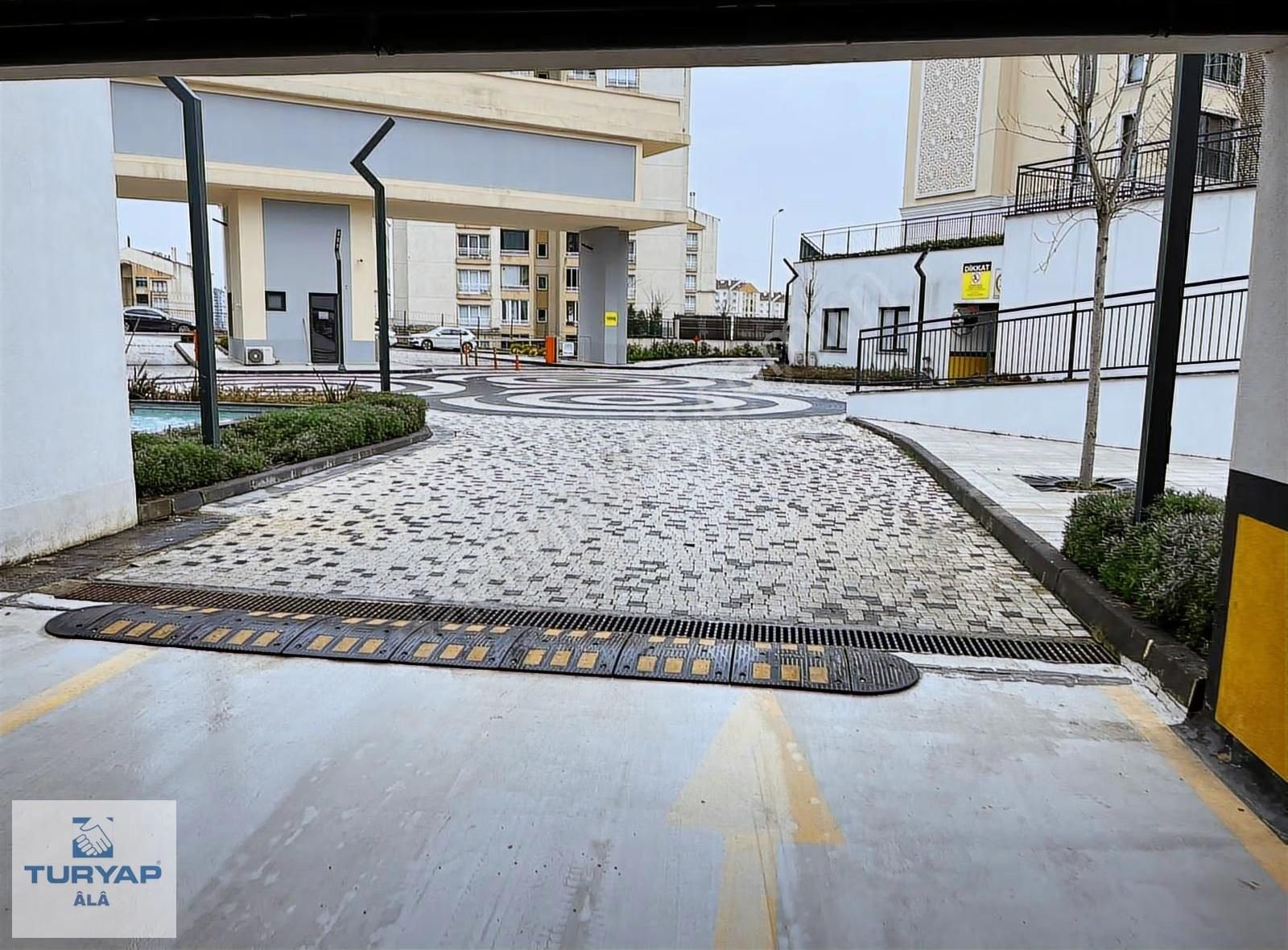 Kayaşehir Fuzul Avrasya Sitesin De Kiralık 2+1 Ara Kat Daire - Görsel 18